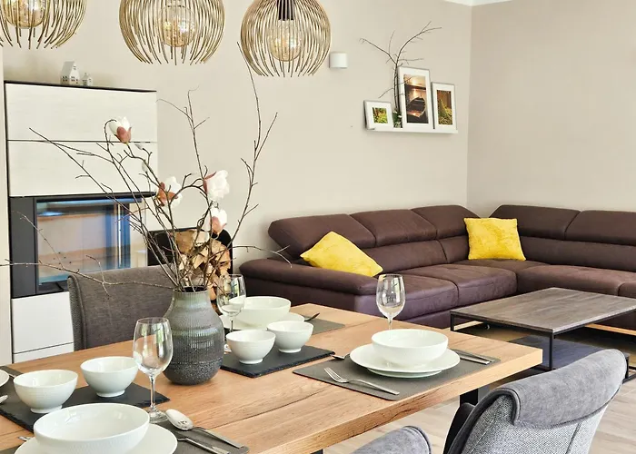 Lychenseevilla Mit Seeblick, Wintergarten, Kamin Und Sauna * リヘン